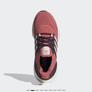 Adidas ULTRABOOST 22 RUNNING SHOES